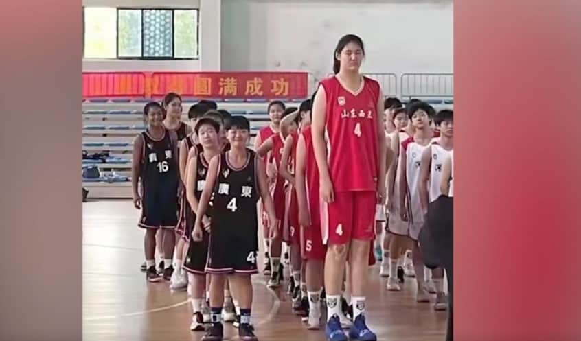 l'adolescente più alto del mondo!5